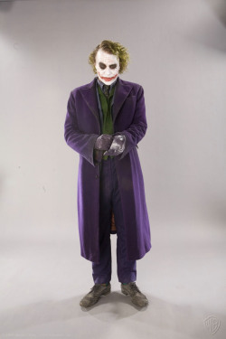 Great Promo Photos Of Heath Ledger As The Joker - News - Geektyrant