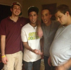 bellyhunks2:  take a guess at which bro won