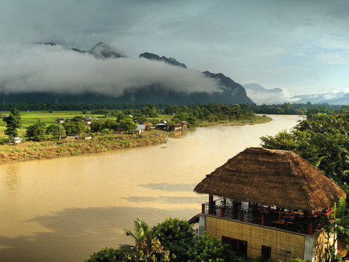 Ban Sabai riverside bungalow in Vang Vieng, Laos (by B℮n).
