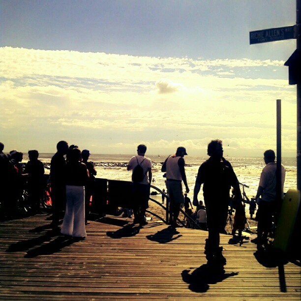 Take me back: the rockaways 3/3 - #imissny #newyork #queens #rockawaybeach #beach #travel #summer #surf #boardwalk #nyc #rockaways (Wurde mit Instagram aufgenommen)