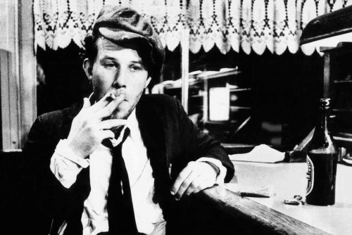 babeeface:  5to1:  Tom Waits (Amsterdam 1973)  Ohhhhh Lover boy :P  