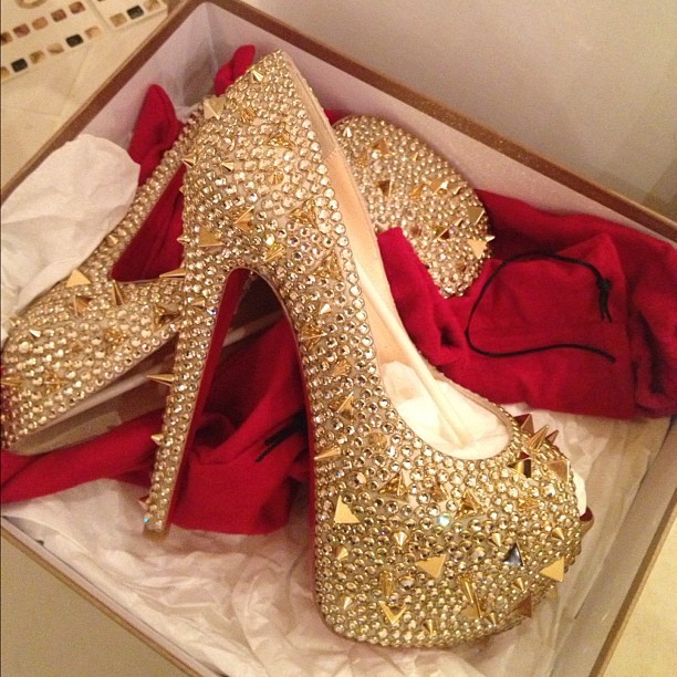 realistswag:  http://realistswag.tumblr.com/ 