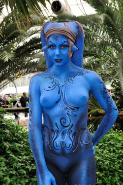 nerdybodypaint:  Twi’lek body paint! via