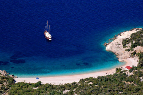 (via Blue lagoon, a photo from Primorsko-Goranska, Coast | TrekEarth)Lubenice, Croatia