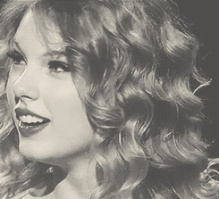 alivebycandlelights:“There’s nothing more amazing than the sound of a screaming crowd. Nothing.”