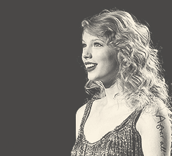 alivebycandlelights:“There’s nothing more amazing than the sound of a screaming crowd. Nothing.”