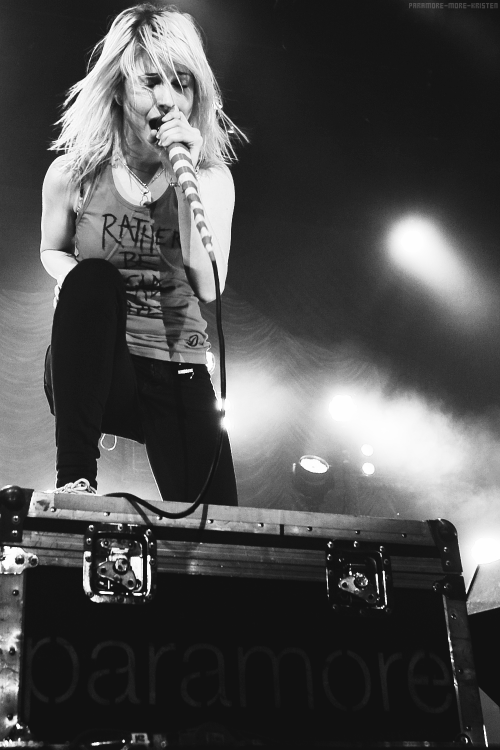 PARAMORE MORE KRISTEN