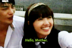 lalalapipaii:Reply 1997 BTS: video chat with Eunji’s mother after fountain kiss scene