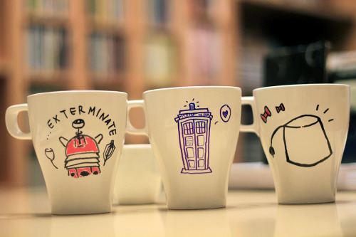 d-anachronism:i made a couple of Doctor-themed mugs as gifts for my best friends :)*i am the queen o