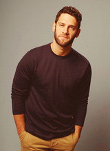 sterekfarts:  I absolutely love justin bartha!
