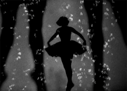 wehadfacesthen:Harriet Hoctor in Shall We Dance (Mark Sandrich, 1937)
