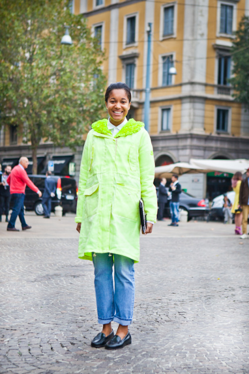 aloveisblind:
“ The loveliest of them all, Tamu on the last day of fashionweek in Milan in her neon Moncler raincoat. We were lucky with great weather for the entire week and a feeling of last summer days, just one grey and rainy day in the end....