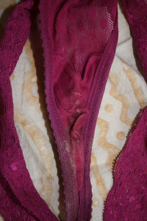 cottongirl21000 submitted: Who wants to eat my cream?  dirtypants: You know the answer…
