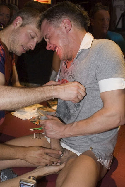 thefagmag:  It’s showtime!