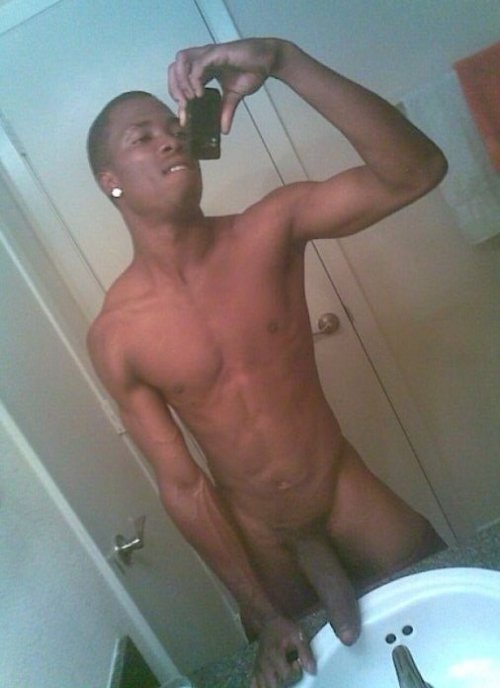 cjcapri25:  southerntrade:  TOP GUN TUESDAY  Soooo many cute dickk :D 