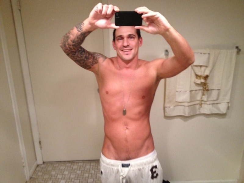 straightboyselfpics:  Matt; 28 1000 followers! Time to break out the big guns. You