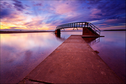 karjars:  belhaven bridge by Camillo Berenos on Flickr. 