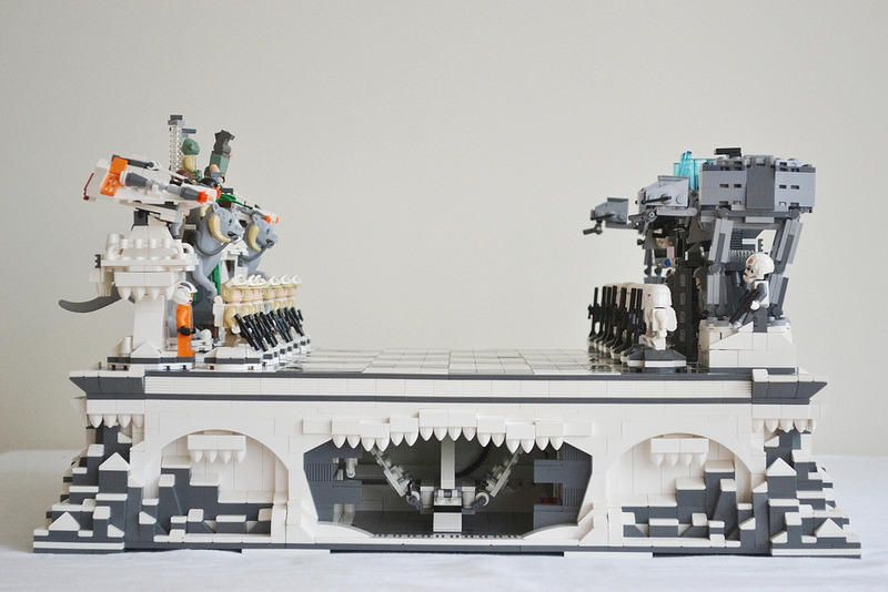 itlego:  LEGO Star Wars Hoth Chess Set Created by brickplace 