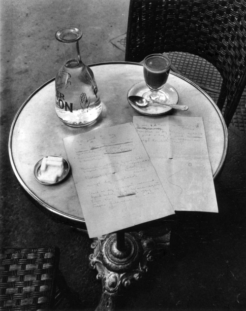 onlyoldphotography: André Kertész: Paris, 1927
