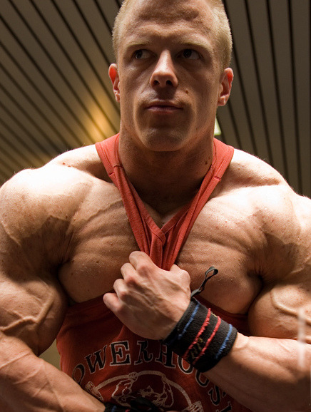 muscle-nerd:  Dominik Dornbusch 