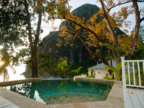 Plunge pool at Jalousie Plantation Resort, St. Lucia (by Graham Gibson).