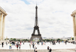 timefliestoday:  Paris &lt;3 