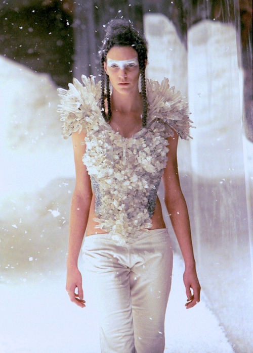 Alexander McQueen Autumn/Winter 1999