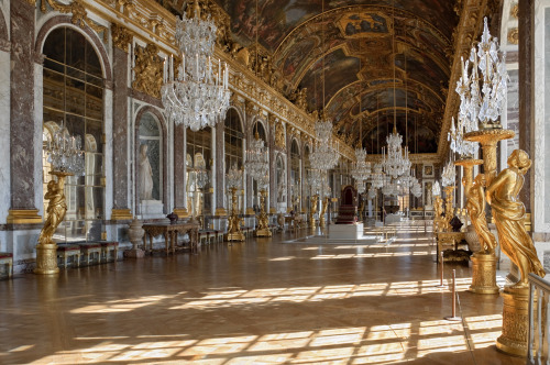 The Hall of Mirrors at Versailles, built for King Louis XIV by Jules Hardouin-Mansart, construction 