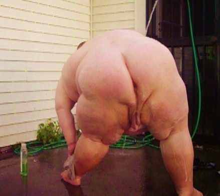 xtubegene:  ruschaseall:  the video is hotter…  Help me fill my Tumblr with me. If you find me on here. Submit the pic or email it to me > xtubegene@yahoo.com