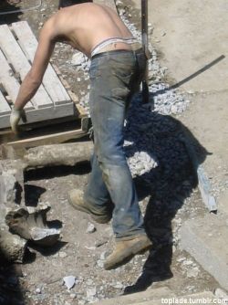 Construction working Gay