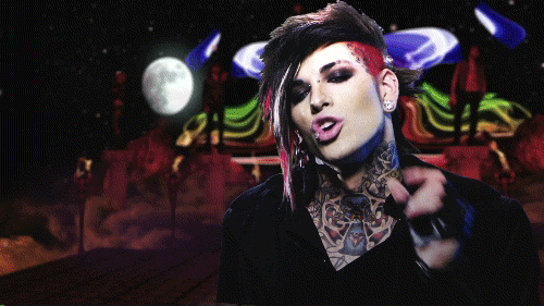 so-unf0rgiv3n:  hellokittyhipsterboii:  This man is perfect.  He truly is&lt;3