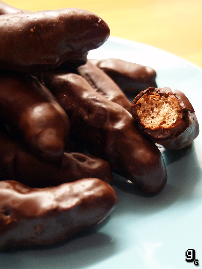 gourmetgaming:  Request: Phoenix Wright: Ace Attorney - Snackoos  Quiet, please…