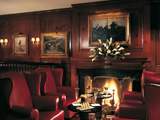 thecarycollection:  The cocktail lounge in The “21” Club!~ 