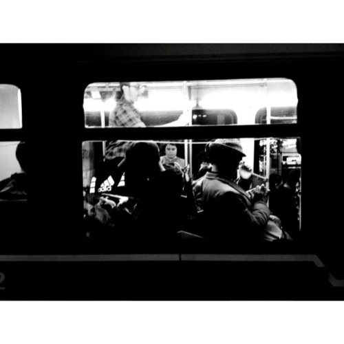 #whitagram #cta #chicago #bus #streetphotography #streetphotography_bw #urban #city (Taken with Inst