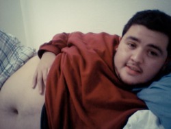 chubbyguatermelon:  really late, derpy tummy pic :p  