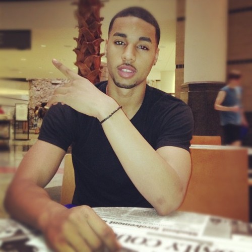 talldaddy:  beautyfullboys:  sexiassdude:  SEXY AFFFFF ;]  Do you want more beautiful boys? Click here to heaven.  www.talldaddy.tumblr.com/archive