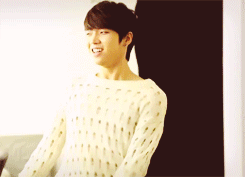 yuu-n:   2/70 gifs of Nam Woohyun  