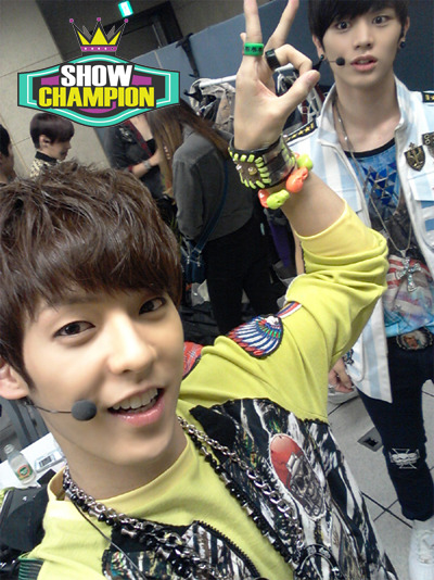 bewithbtob:  [OFFICIAL] 120925 Yook Sungjae and Lee Minhyuk @ MBC Show Champion 
