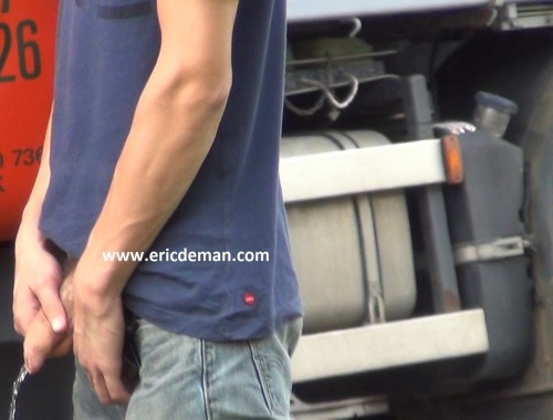 luckyhudson:  hot trucker caught pissing from Eric Deman 