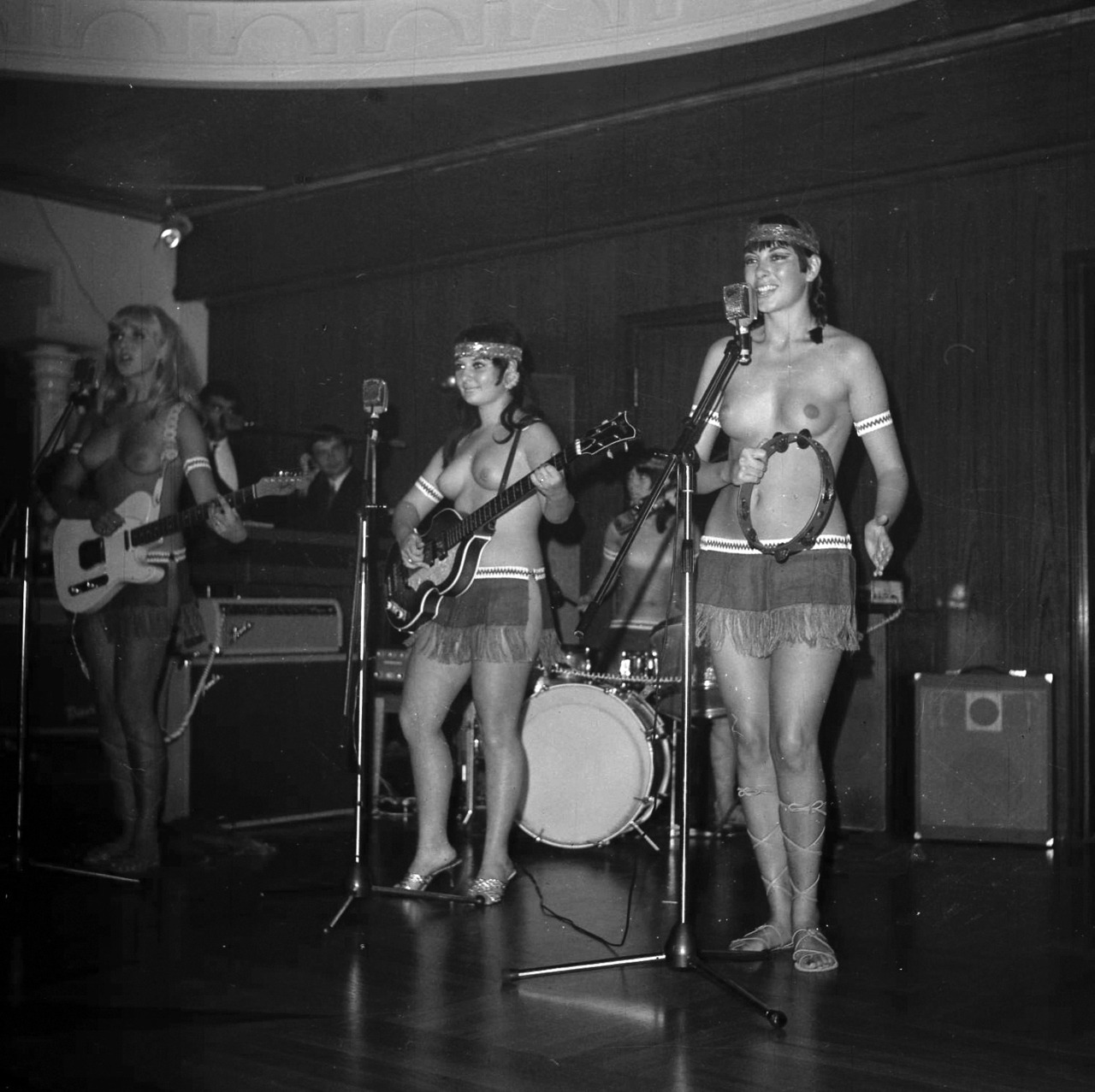 musicbabes:The Ladybirds performing in Bergen, Norway, 1968.