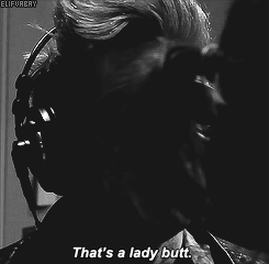elifvabay:  Man vs Lady butt 