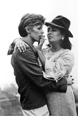 xnake:  David Bowie and Elizabeth Taylor 