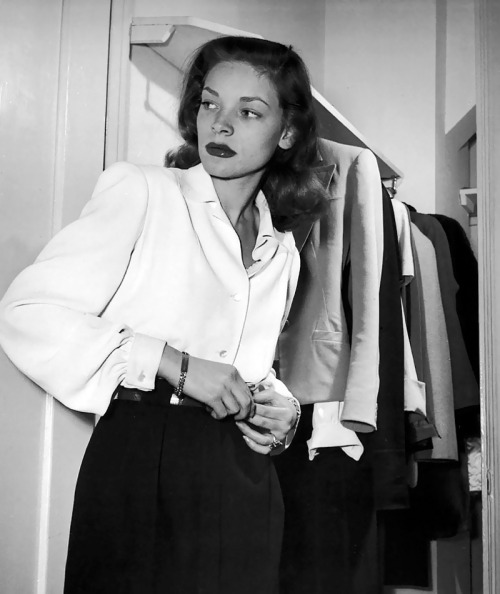 Lauren Bacall; photo by Nina Leen, 1945.