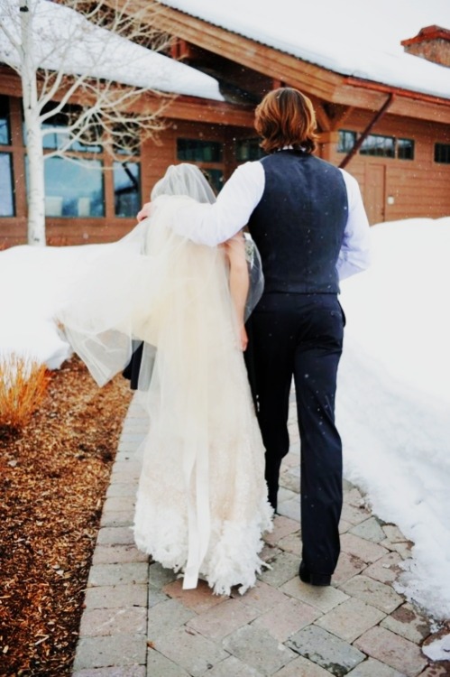 holdmesam:  Jared & Genevieve Wedding Spam [3/12]