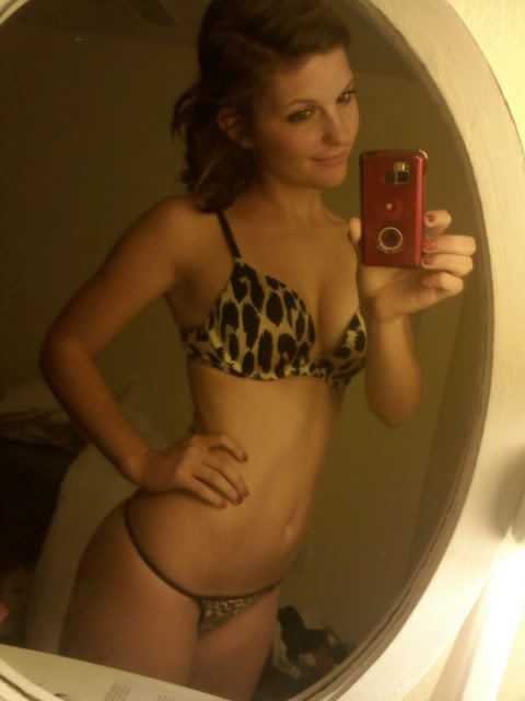 maryveryberry:  #thongthursday
