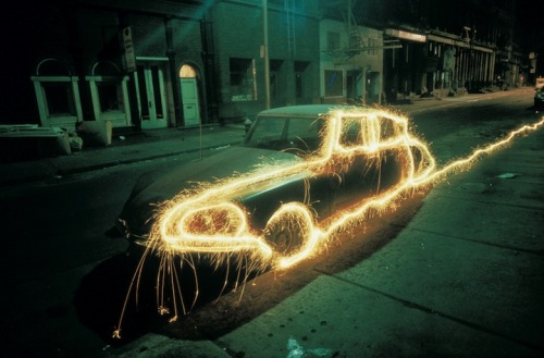 photojojo:  You’re probably looking at these photos and wondering how much time and expensive equipment it took to pull them off, but think again.  Eric Staller created these incredible light drawings back in the 1970’s with a 35mm film camera, 4th