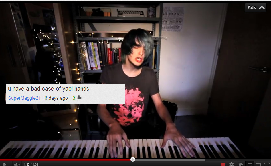 john-eqbert:  a snapshot from me on youtube   Omg /yaoi hands/. THOSE are what my