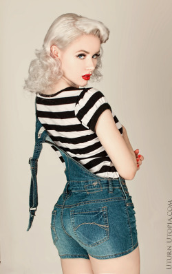 chaosfive55:  pinupanddown:  MODEL: Miss Mosh PHOTOGRAPHER: Yamileth MillerSOURCE: Uturn Utopia  Delicious in denim!!! 