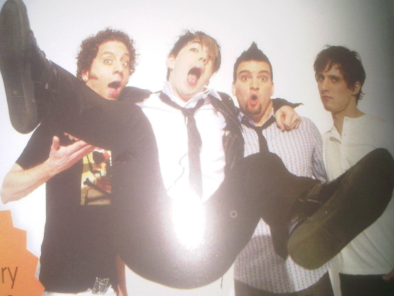 mtrenchie:  madimarianastrench:  So I took at pic of our boys in the Faze magazine.