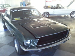 ford-mustang-generation:  1967 Ford Mustang
